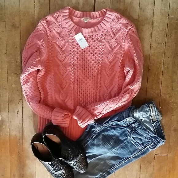 GAP cable knit sweater NWT