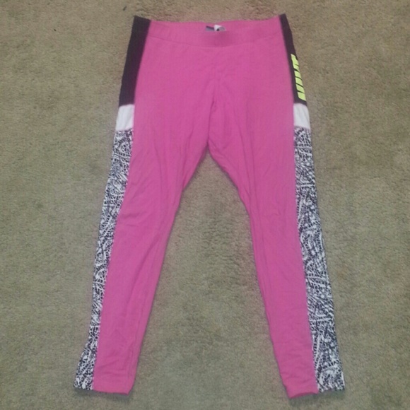 Pink Nike leggings