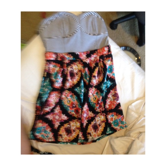 Strapless dress