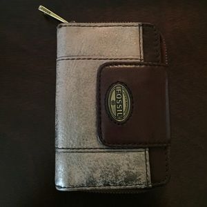 Fossil wallet