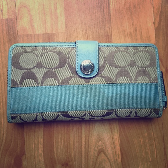 Authentic COACH wallet