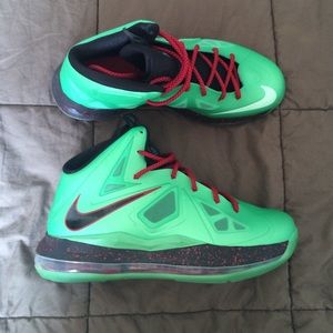 LeBron X10 "Cutting Jade"-size 7 in MEN'S