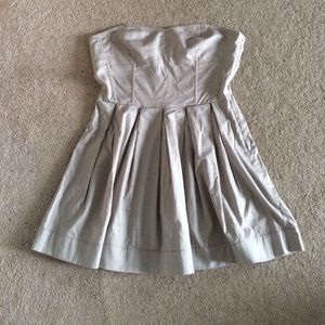 Strapless, gray/khaki pleated dress
