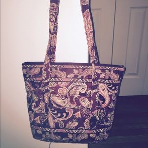 Like New Vera Bradley Zip-Closure Bag