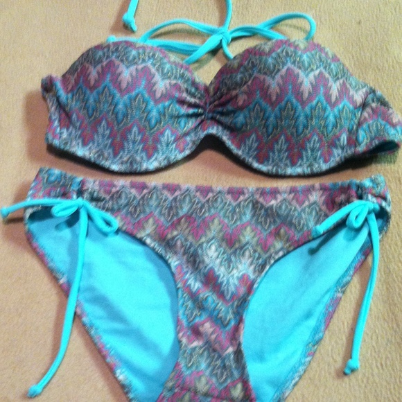 New Apollo Green & Violet Zig Zag Bikini - Picture 2 of 4