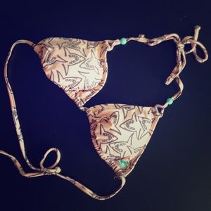 Billabong shark bikini top