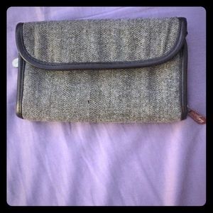 LIKE NEW Thirty One Zip Wallet