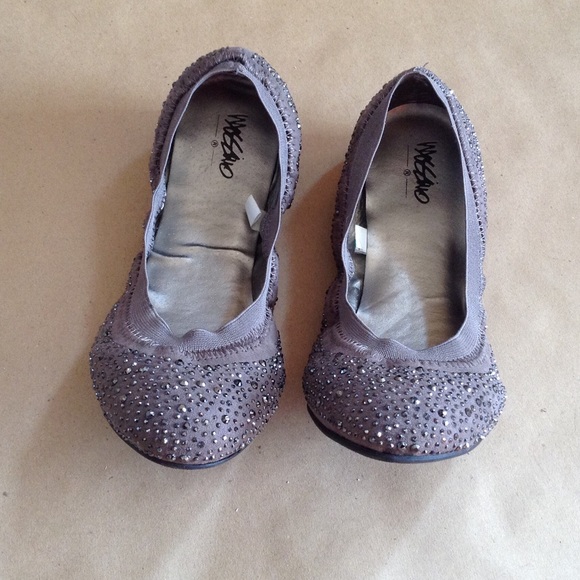 Mossimo Gray Studded Ballet Flats