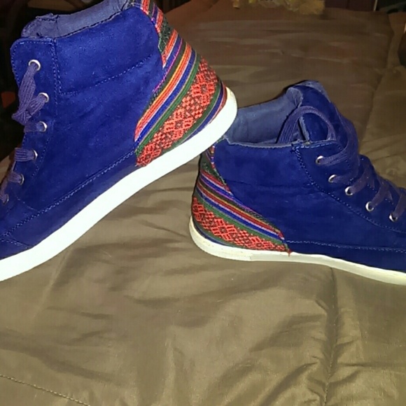 Fun High tops - Picture 3 of 3