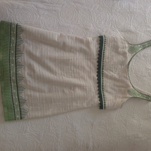 Sleeveless dress