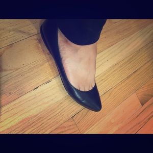 Nine West flats in black