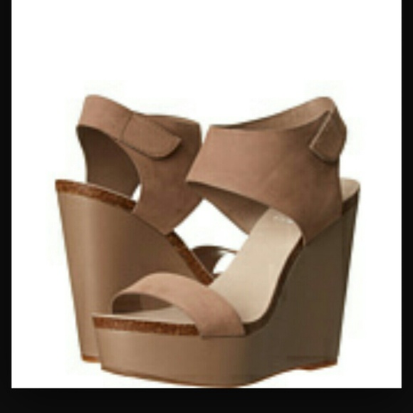 Vince camuto kaja wedge