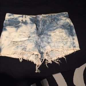 Freyed Denim, High Waited shorts