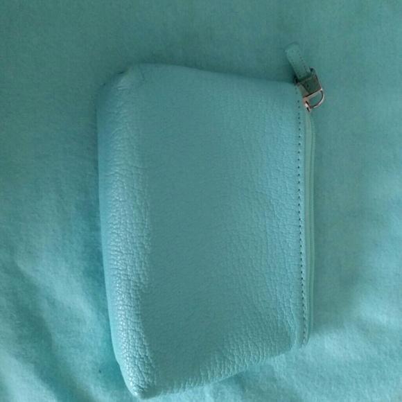 keeping - Picture 2 of 3