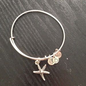Alex and Ani Starfish Bagle