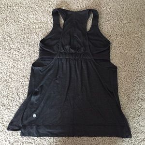 Lululemon | Black and Gold running shirt