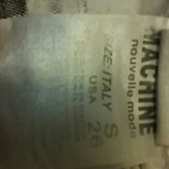 Destroyed Short - Picture 3 of 3