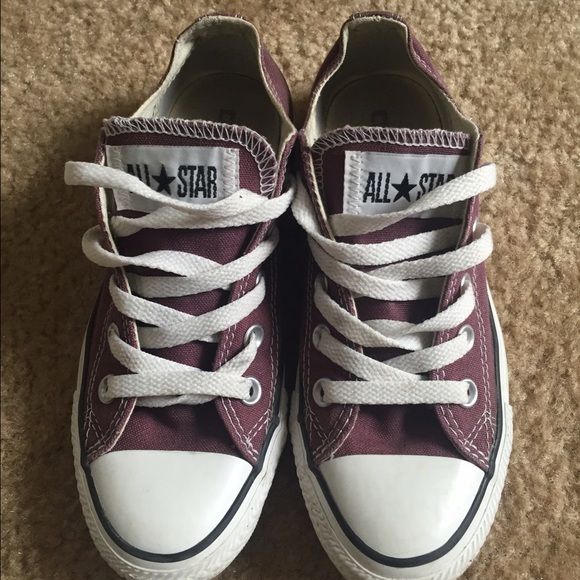 Converse Shoes - Only wore a couple times maroon converse
