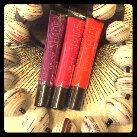 (Quantity 3) SHADE COLLECTION LIPSHINE LANE BRYANT
