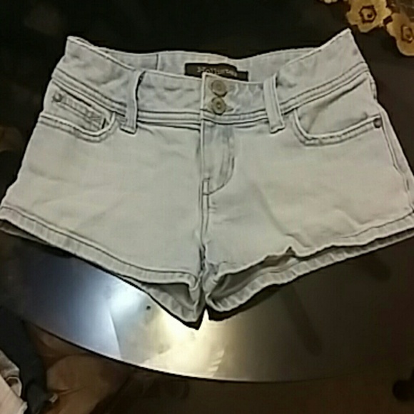 Hollister short - Picture 1 of 3