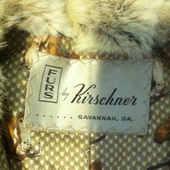 Authentic fur coat - Picture 3 of 3