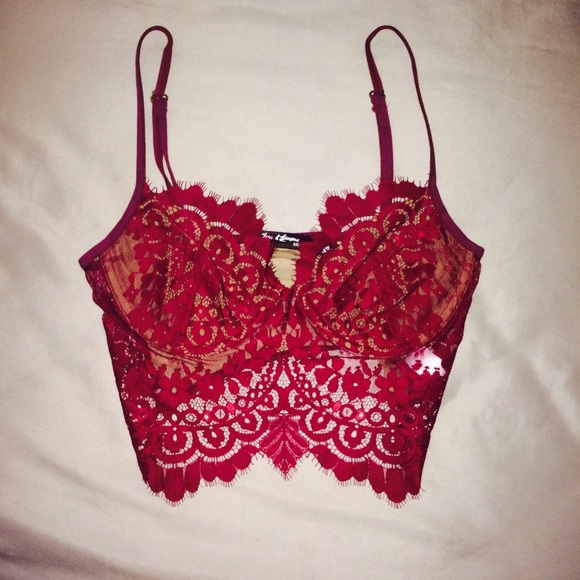 She's a Knockout Bra