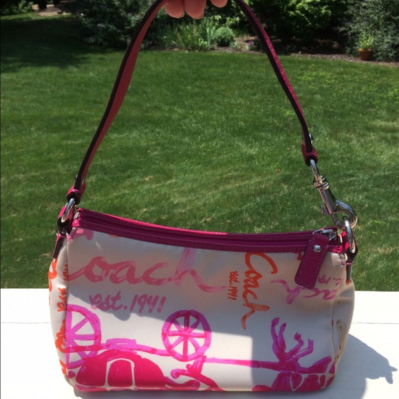 Coach silk and leather over the shoulder purse - Picture 4 of 4