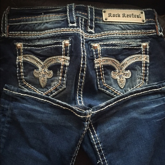 Rock revival Lina mid-boot cut brand new