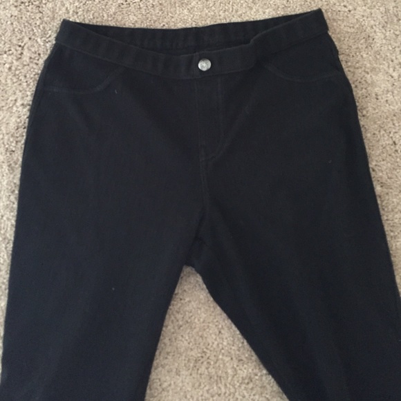 Vera Wang black jeggings!