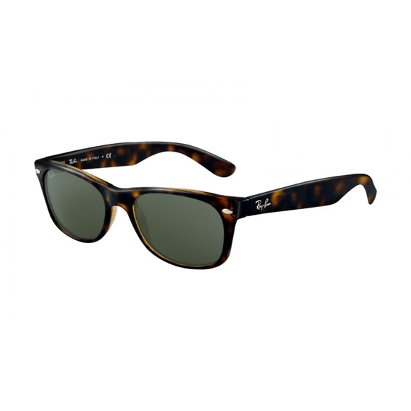 Tortoiseshell Ray-Ban Wayfarers