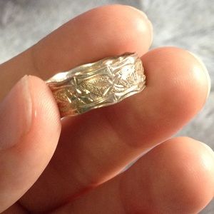 Size 9.5 bamboo detail silver ring