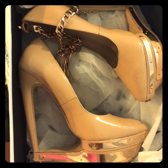 Emily B shoes - Picture 1 of 2