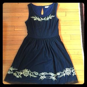 📚SALE📚Blue black dress with gold detailing