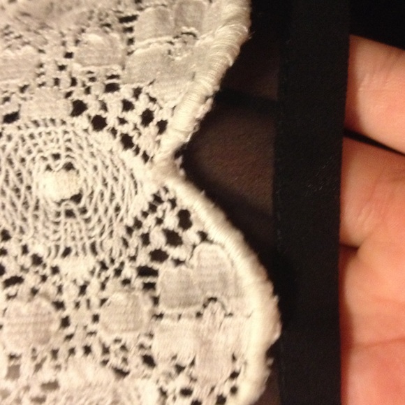 Small Forever 21 white lace dress - Picture 3 of 4