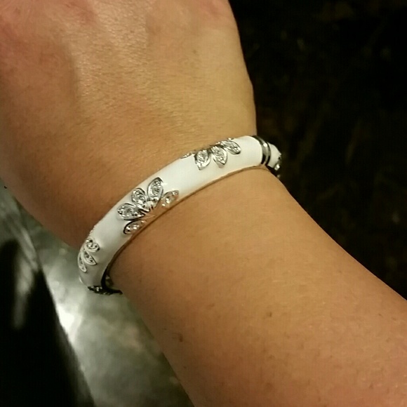 Crystal and enamel bangle