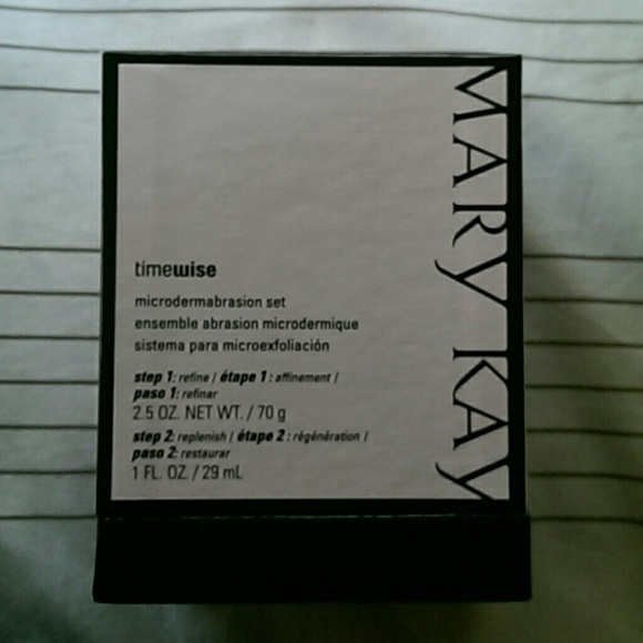 *SOLD* MK Microdermabrasion Set - Picture 1 of 2