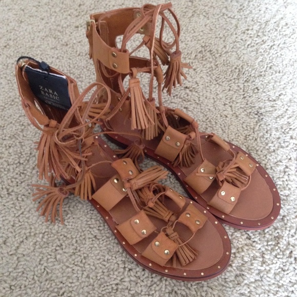 Zara Tasseled Roman Gladiator Sandals - Picture 3 of 4