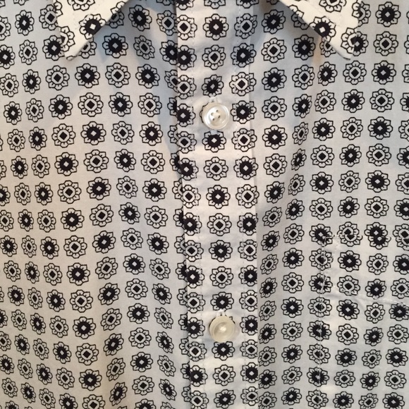 Men's patterned button down - Picture 3 of 4
