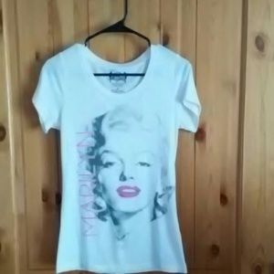 Marilyn Monroe shirt