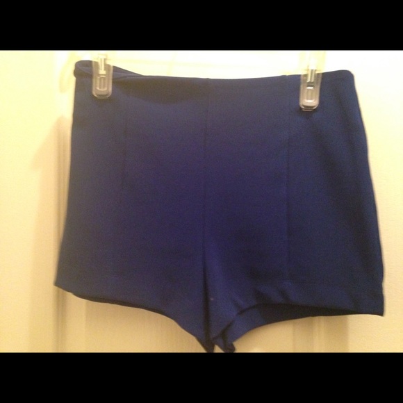 SOLD!!!!!! Forever 21 Blue Disco Shorts M - Picture 4 of 4