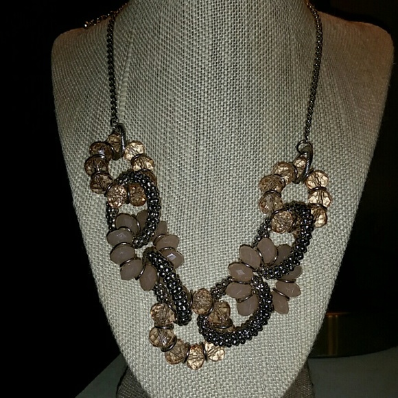 NY&CO necklace