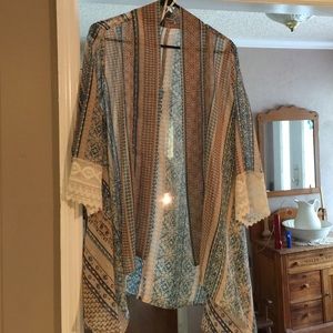 Brand new Kimono!! Shabby chic!!!
