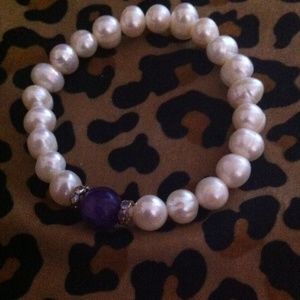 ‼️️SOLD‼️ Pearl bracelet never used