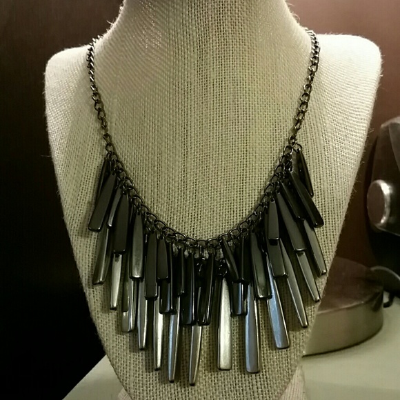 NY&CO necklace