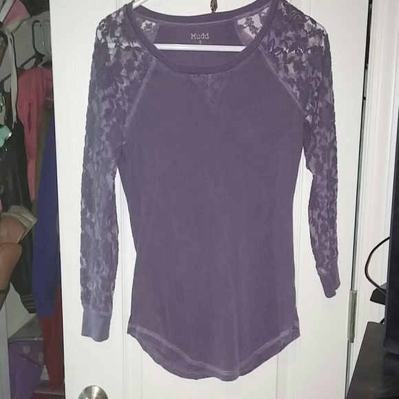 Half long sleeve shirt