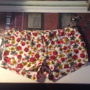 Cool floral shorts