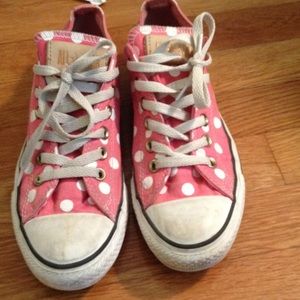 Pink polka-dot converse