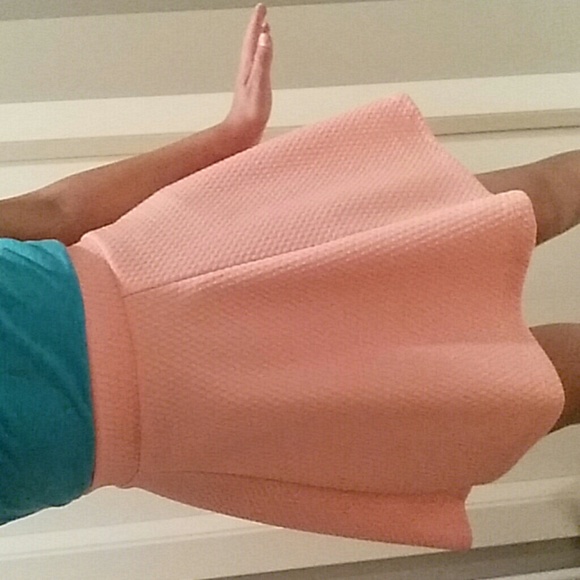 Textured pastel pink skirt
