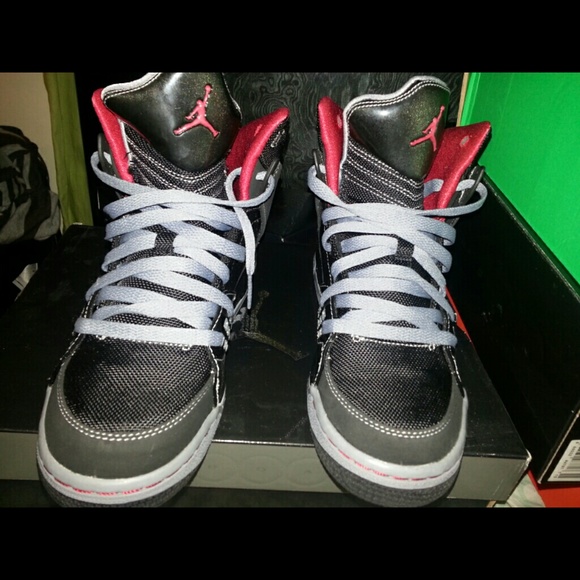 Jordan shoes - Picture 2 of 4