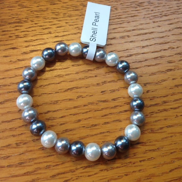 Shell pearl bracelets - Picture 2 of 4